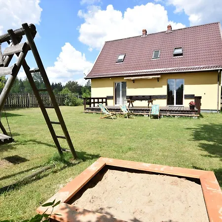 Dom wakacyjny By With Boat In Poland, Cleaning Included Parchowo